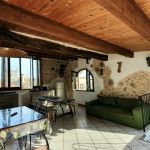 G&icirc;te La Maison du Ch&acirc;teau-S&eacute;jour-Saint Jeannet-G&icirc;tes de France Alpes-Maritimes