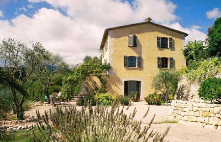 G&icirc;te n&deg;7128 La Colle-sur-Loup - Alpes-Maritimes - G&icirc;te L'Oustaou-La Colle sur Loup-G&icirc;tes de France Alpes-Maritimes  